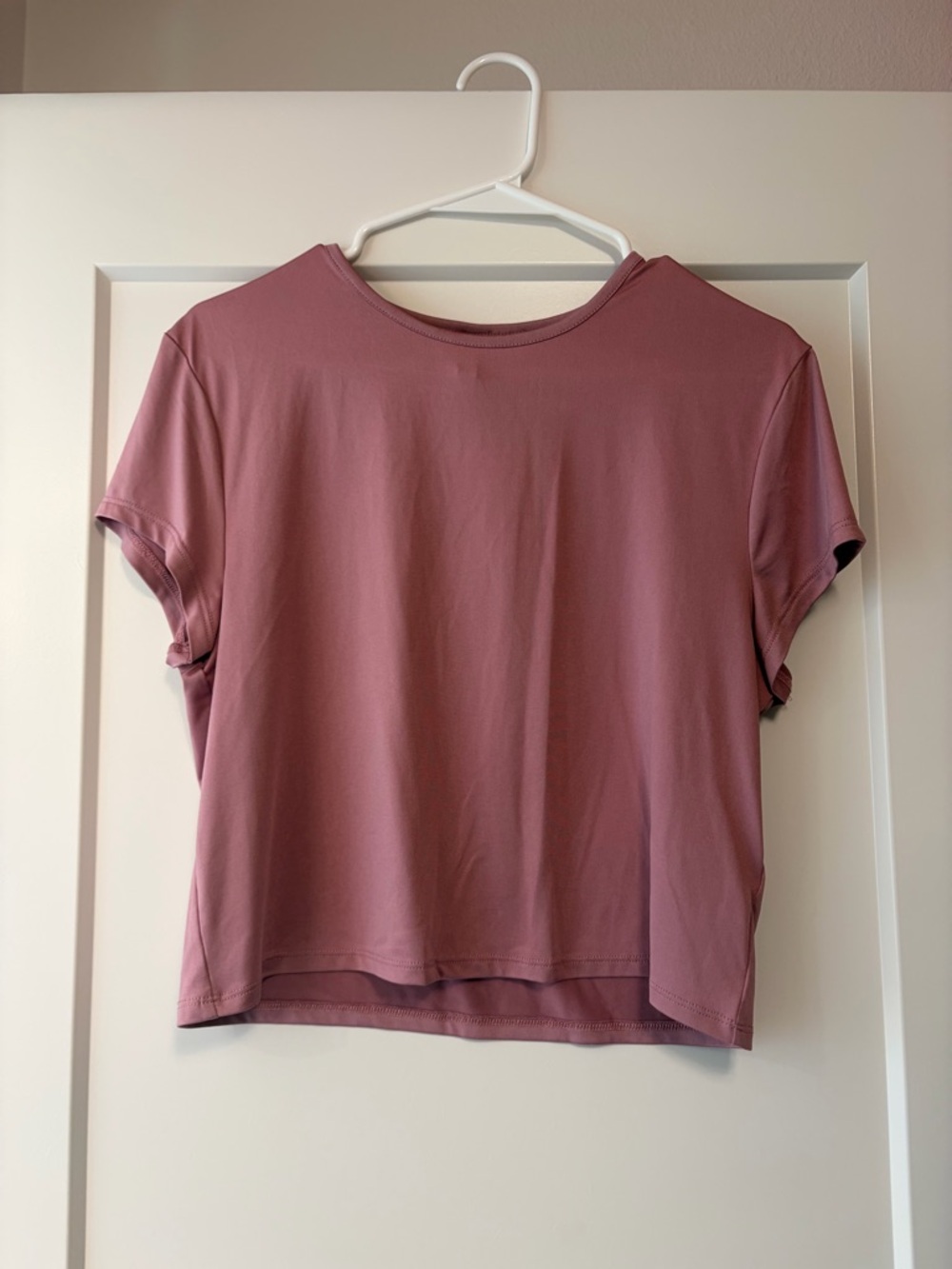 H&M Divided Mauve Pink Athletic Cropped Workout Tee - XL